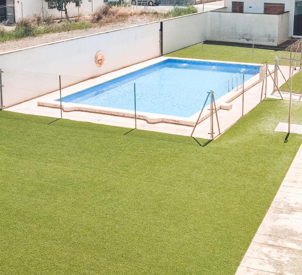 Nina'S Blue Pool & Beach Deltebre Buitenkant foto